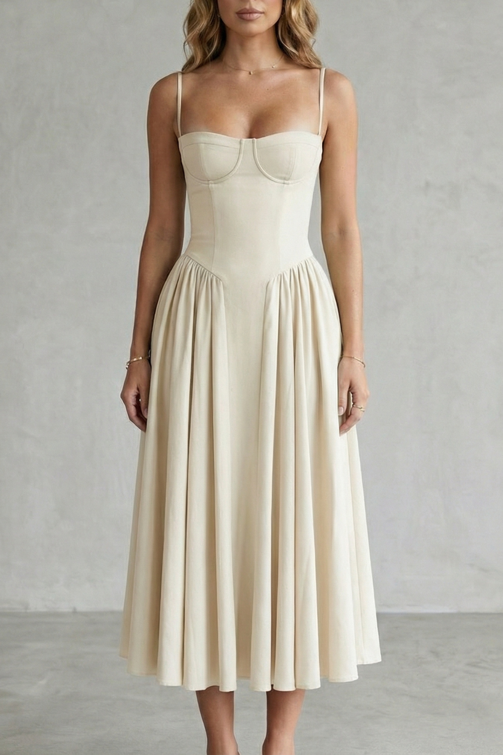 Calliope – Timeless structure – Women’s Sleeveless Structured Dress
