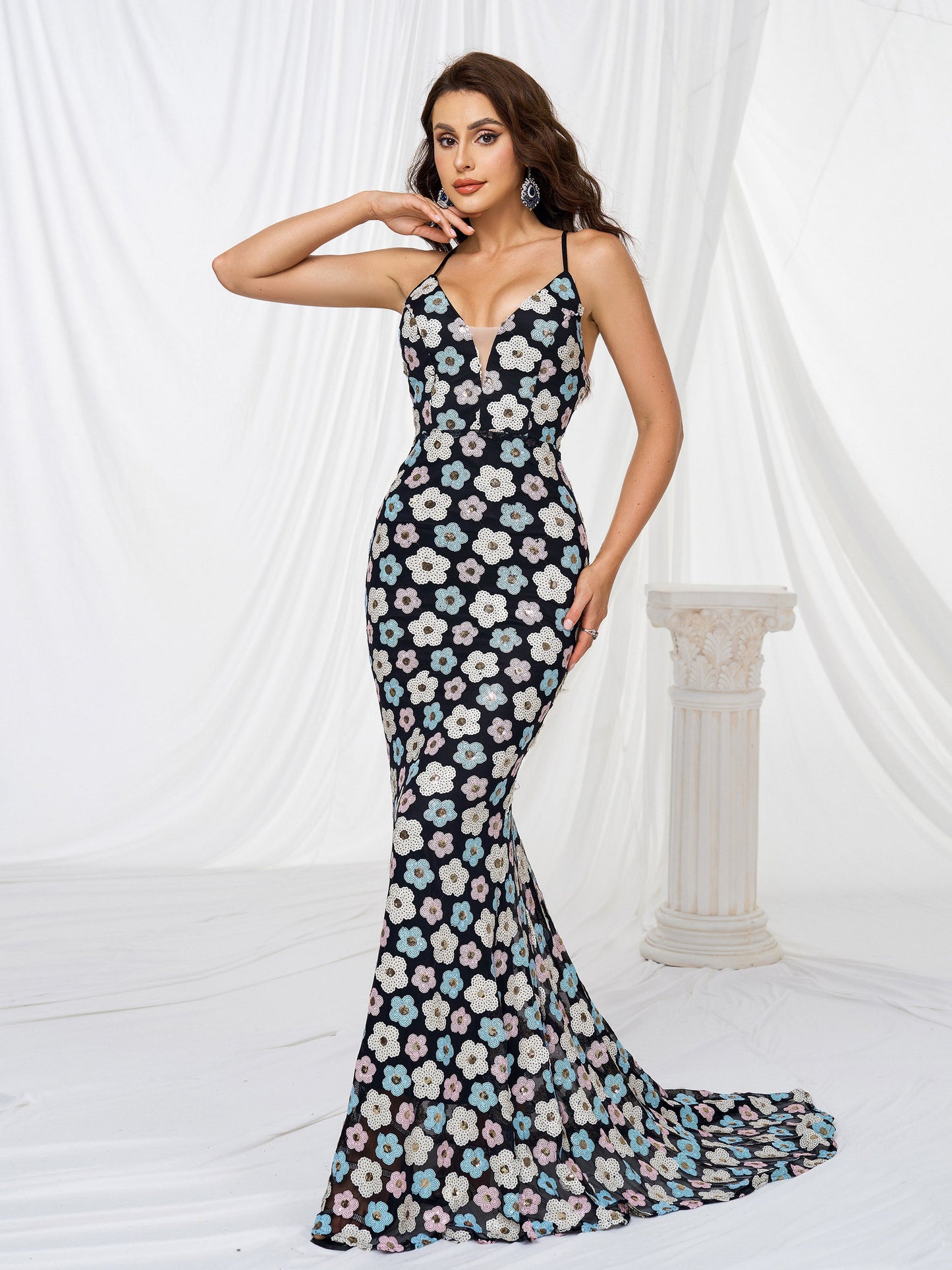 Spaghetti Straps Mermaid Sequin Maxi Dress