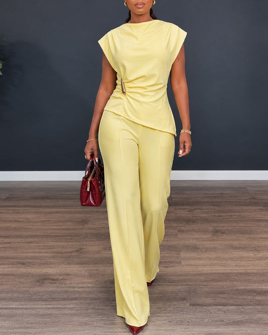 Women's 2 Piece Outfits French Style Short Sleeve Ruched Top and High Waisted Flare Pants Set Elegant Work Office Suits