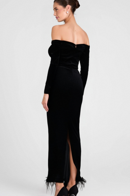 ZANNA OFF SHOULDERS FLOWERS VELVET MAXI DRESS IN BLACK
