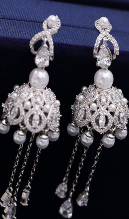 WIND CHIME FRINGE PEARL EARRINGS