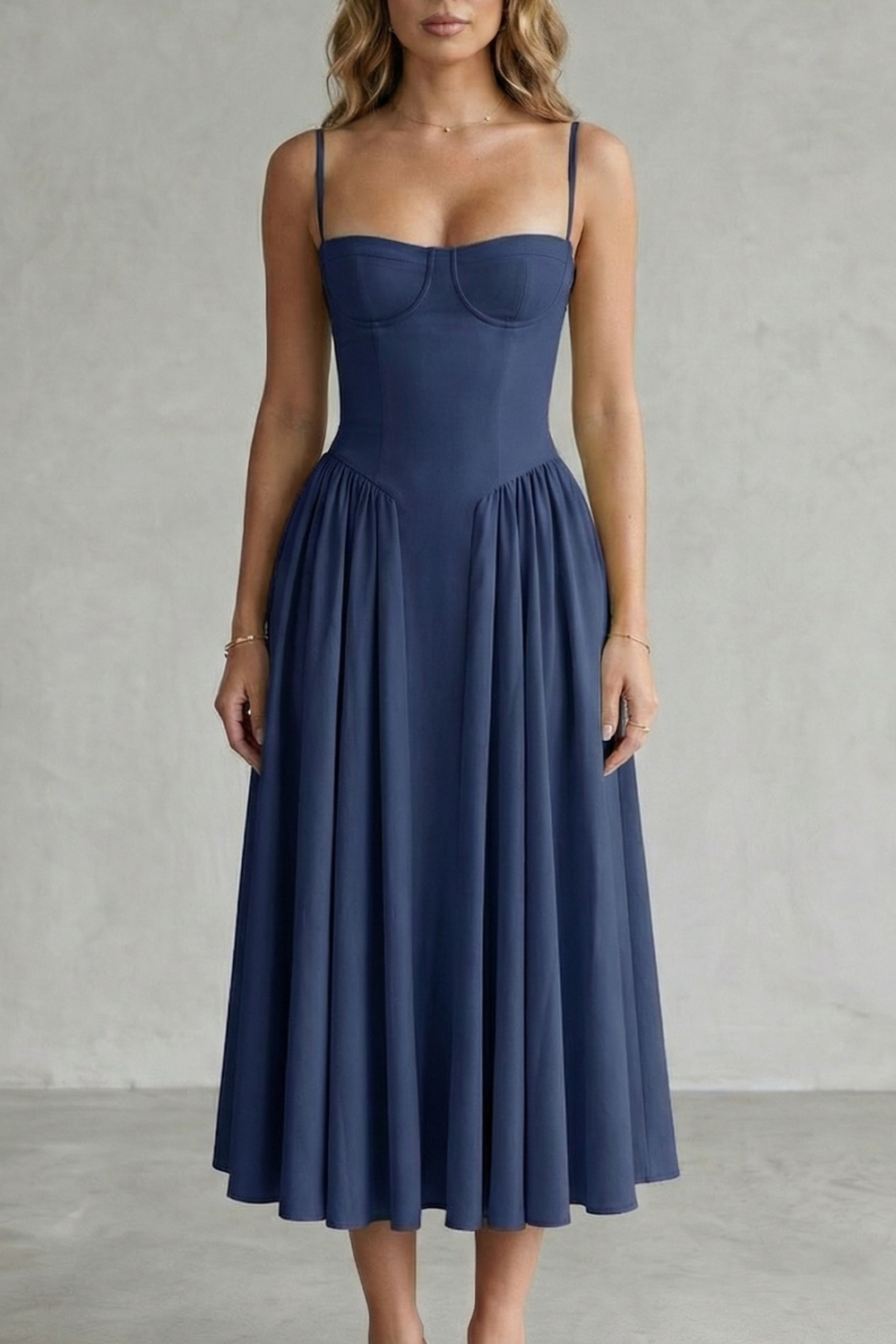 Calliope – Timeless structure – Women’s Sleeveless Structured Dress