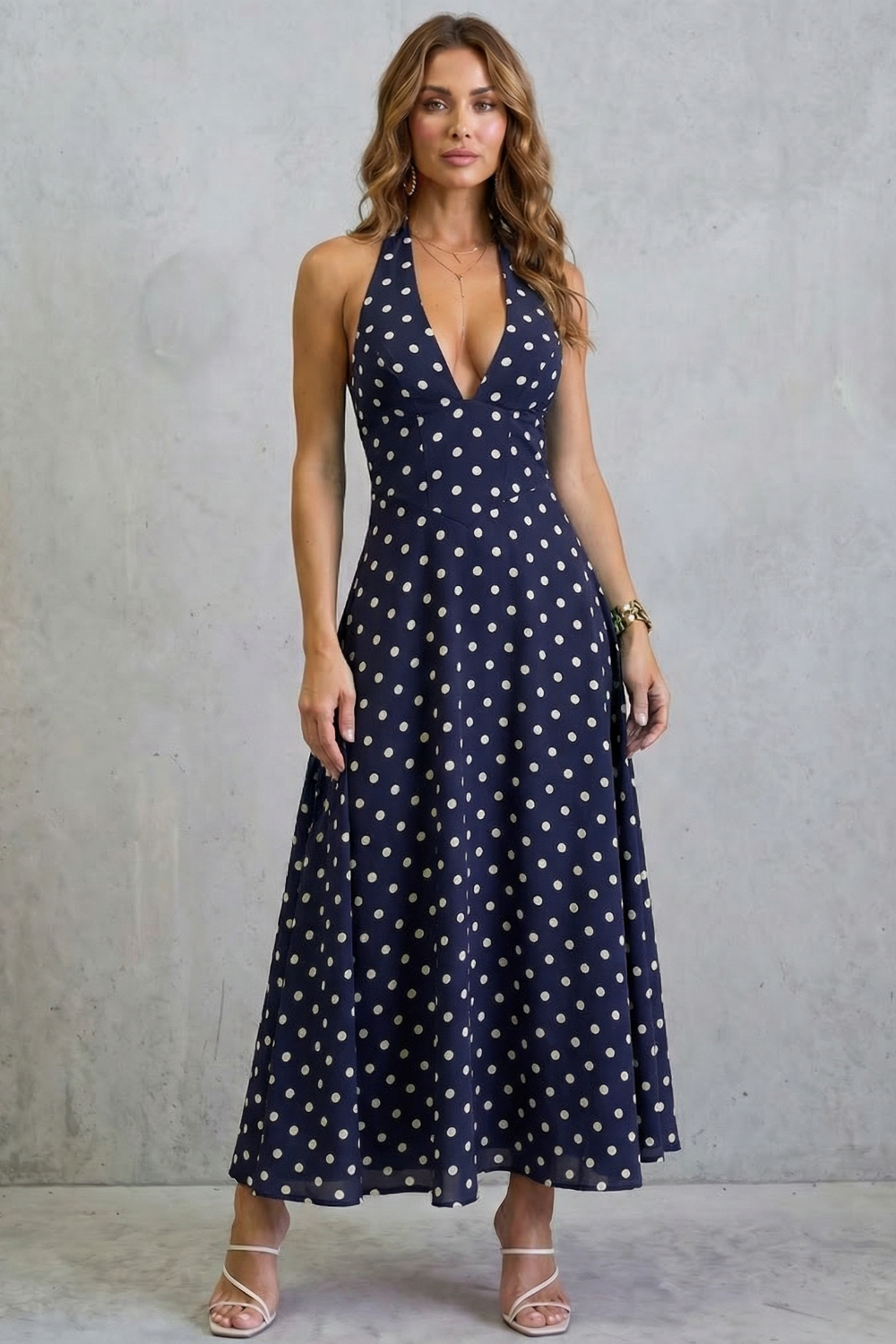 Florévia – Backless floral elegance – Maxi dress