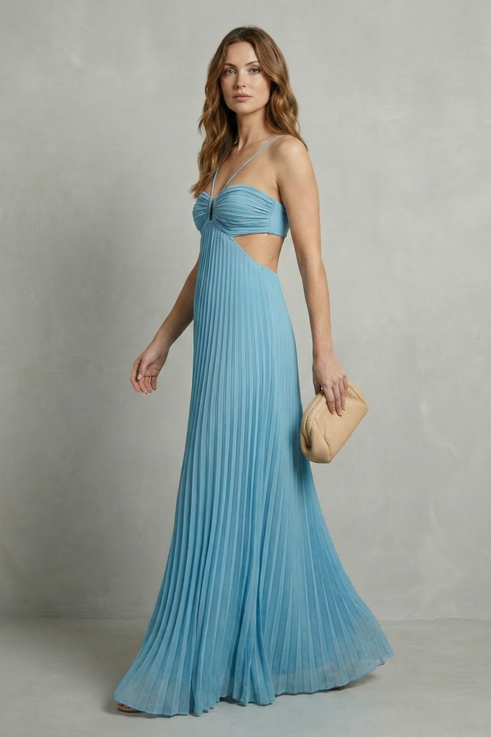 Luellara – Pleated halter elegance – Maxi dress