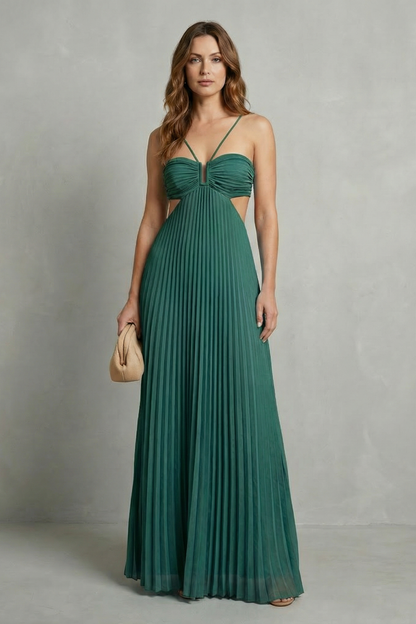 Luellara – Pleated halter elegance – Maxi dress