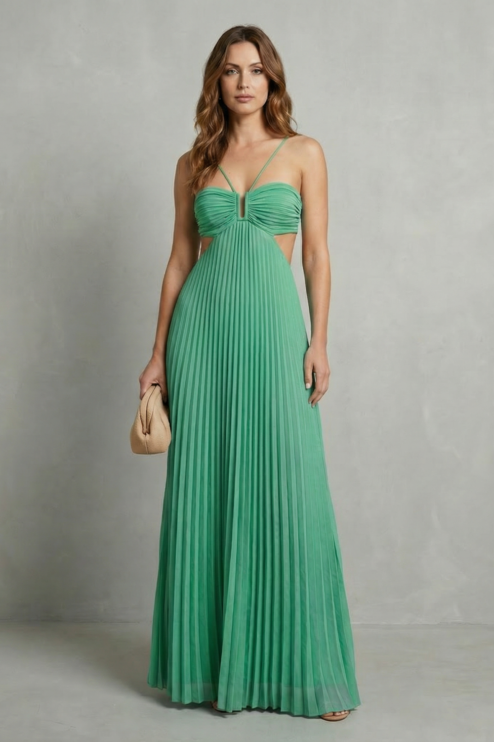 Luellara – Pleated halter elegance – Maxi dress