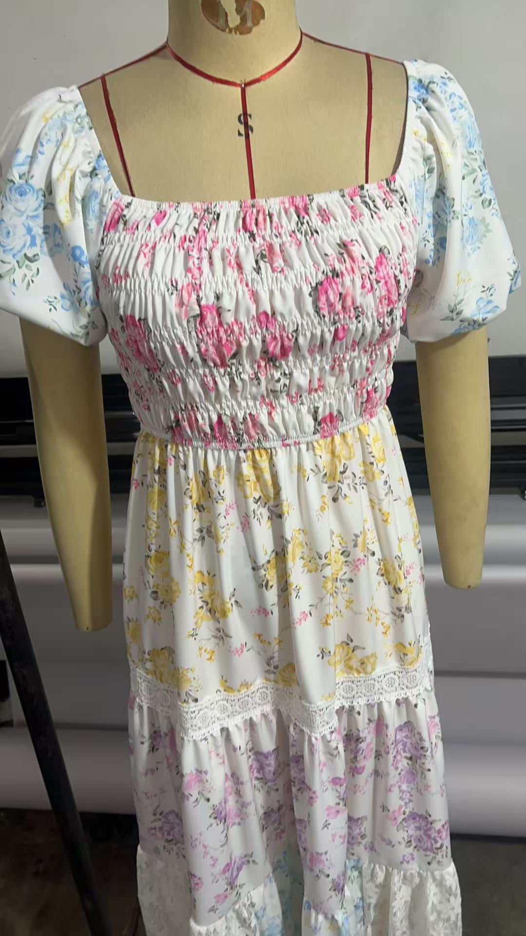 Puff-sleeved printed pleated lace strapless maxi dress