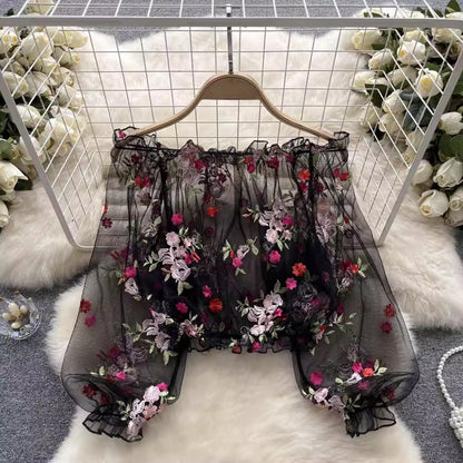long-sleeved embroidery lace blouse with puff sleeves