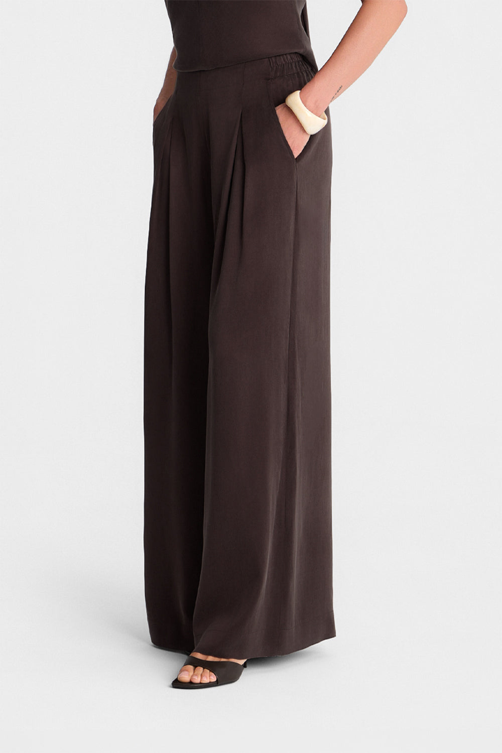 Miss Vail Chocolate Trousers