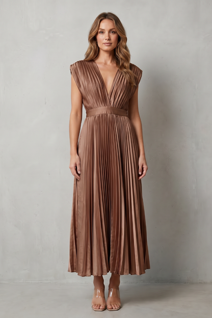 Veloria – Flowing pleated elegance – Midi dress