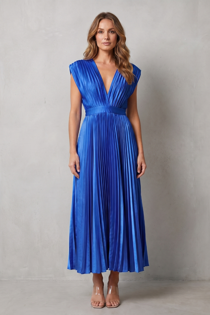 Veloria – Flowing pleated elegance – Midi dress