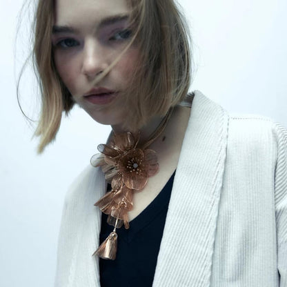 GLOD ALLOY FLOWER CHOKER