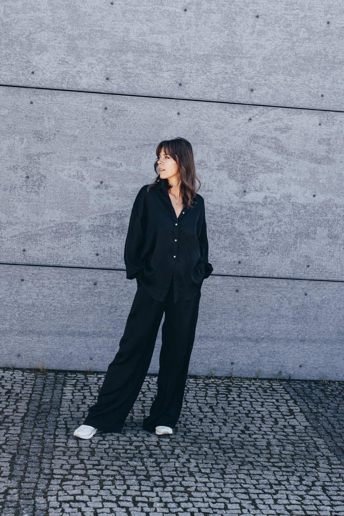 Echo Oversized Viscose Satin Shirt – Black