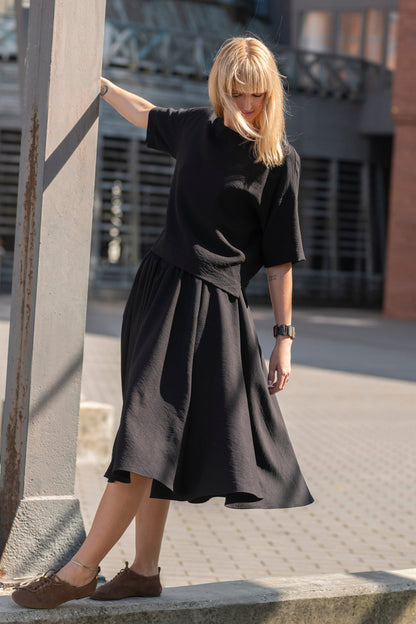 Echo Viscose Midi Skirt with Pockets – Black