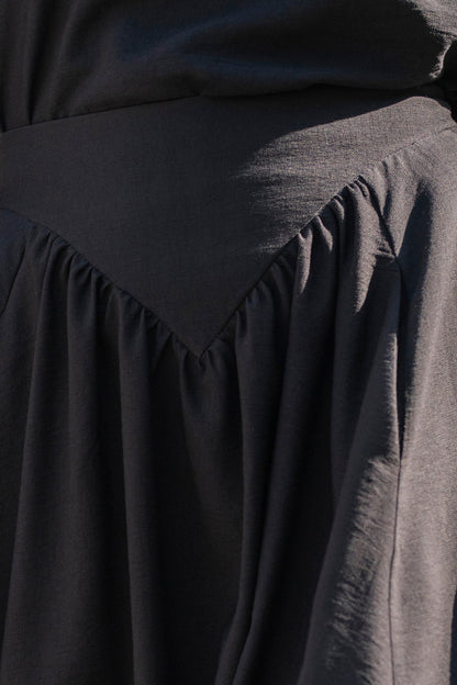 Echo Viscose Midi Skirt with Pockets – Black