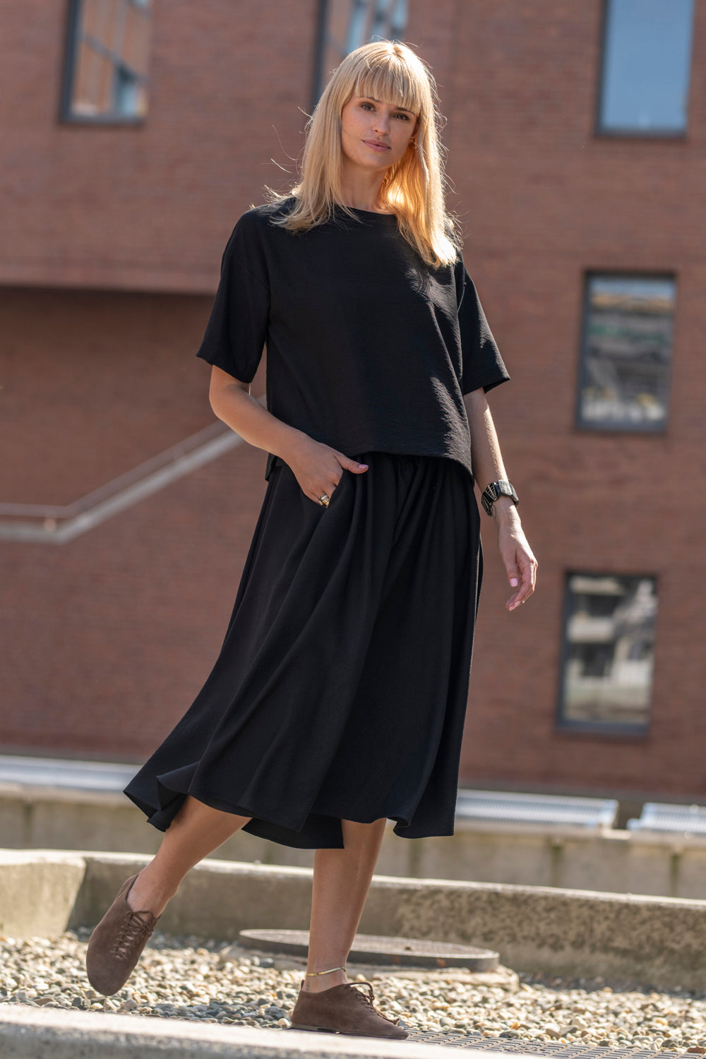 Echo Viscose Midi Skirt with Pockets – Black
