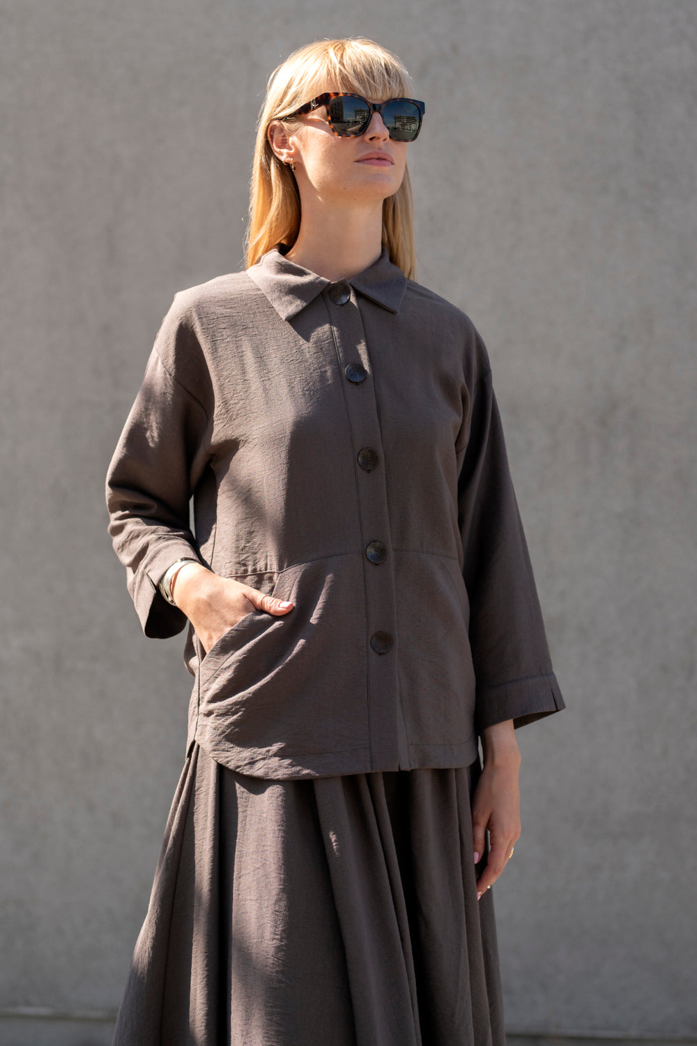 Echo viscose shirt with pockets – cocoa