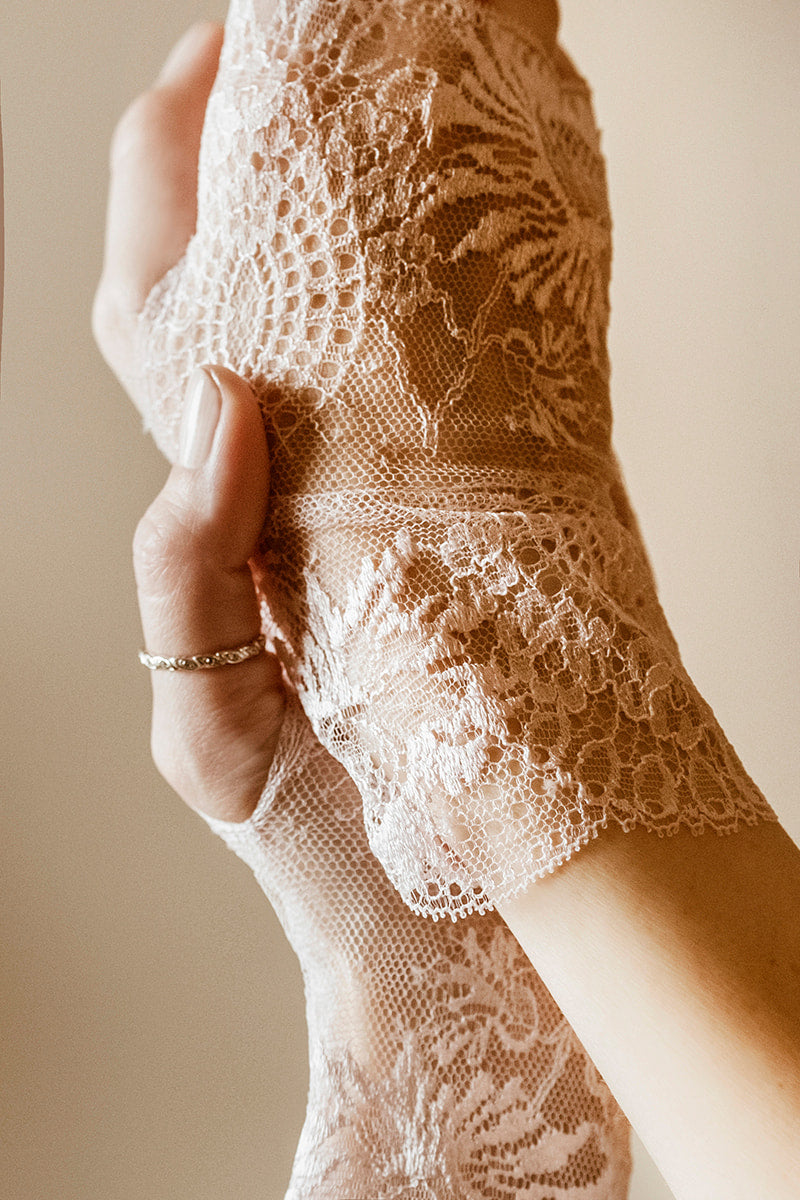 Lace gloves - Powdery Touch