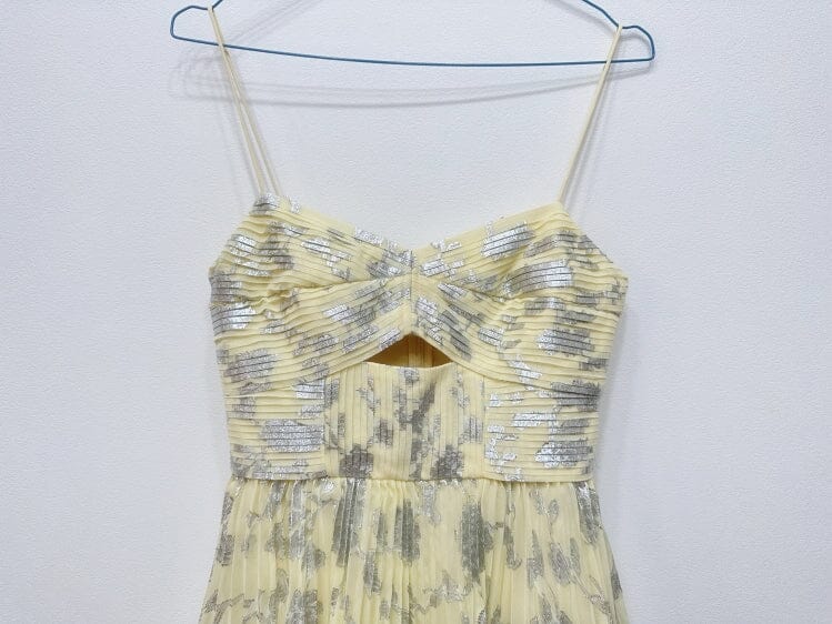 JACQUARD TIERED MIDI DRESS IN GRAY DRESS STYLE OF CB 