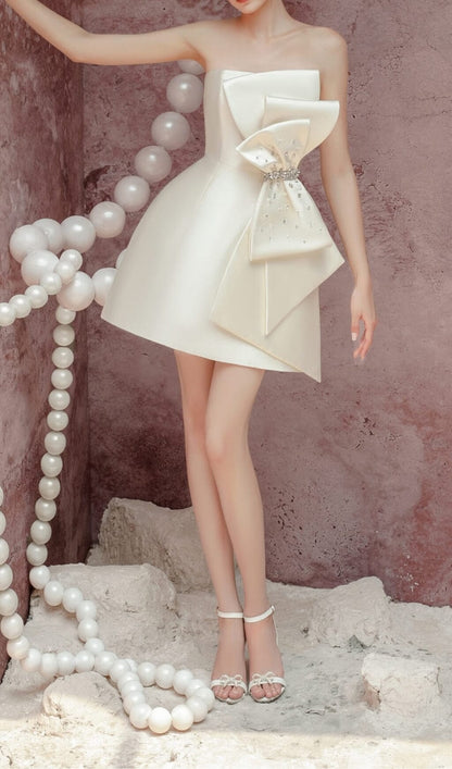 STRAPLESS BOW MINI DRESS DRESS STYLE OF CB 
