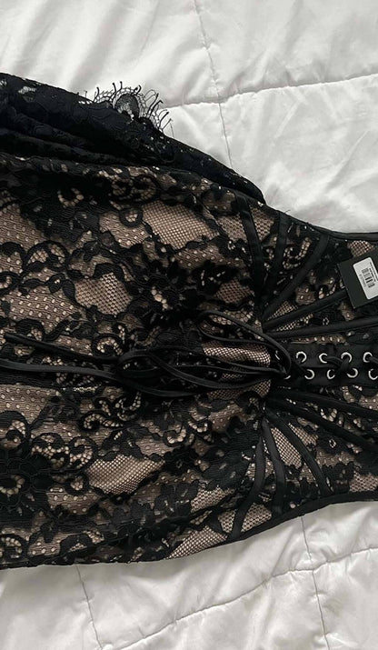 STRAPLESS LACE APPLIQUES MINI DRESS IN BLACK DRESS sis label 