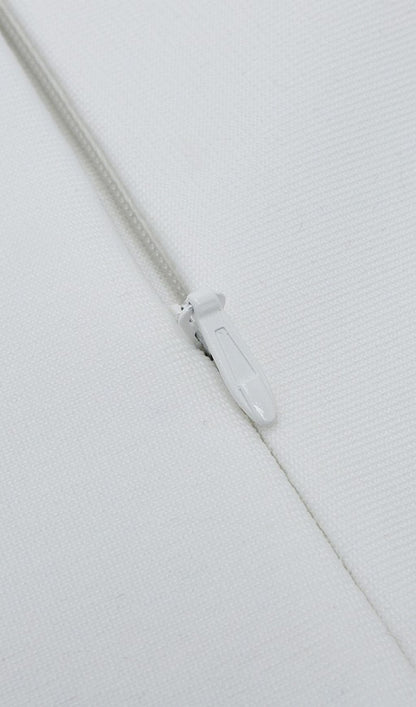 WHITE YARN SLEEVE MINI DRESS